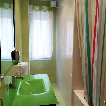 Homelunead En Centro Al Lado De La Playa